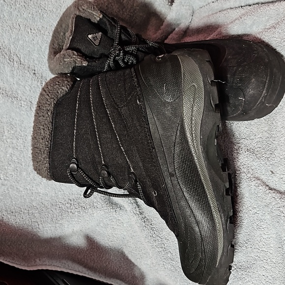 Boots - Picture 2 of 5